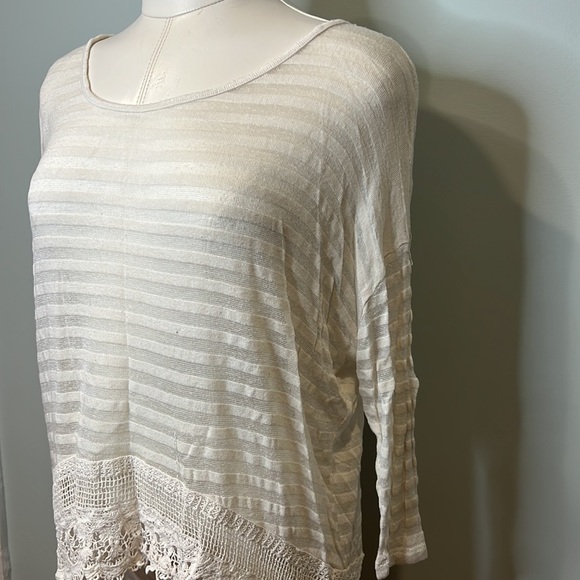 Women’s Stripe Top from Rue21 - Picture 4 of 8